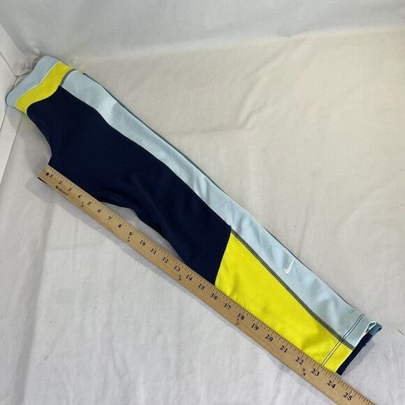 New The Nike One Activewear Pant Mid Rise 7/8 Length Blue Block Women's Small - Picture 8 of 9